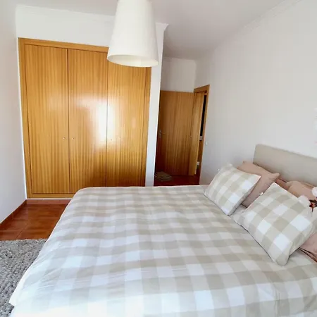Apartman Elegant In The Centre Of Lagos, Near Beach. *